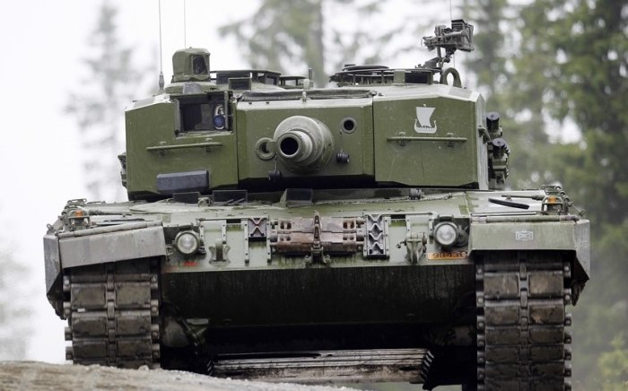 Germaniya Chexiyaga 15 ta Leopard 2A4 tankini bermoqchi