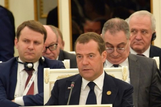 Medvedev G‘arbning so‘nggi sanksiyalariga javoban qasos olishga chaqirdi