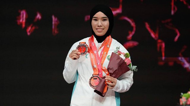 Og‘ir atletika. Nigora Abdullayeva bronza medalini qo‘lga kiritdi