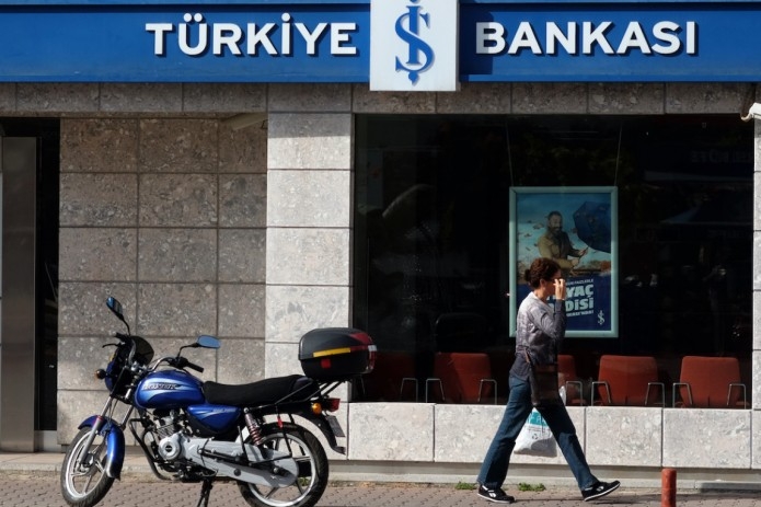 Turkiya banklari hali ham Rossiyadan pul qabul qilmayapti